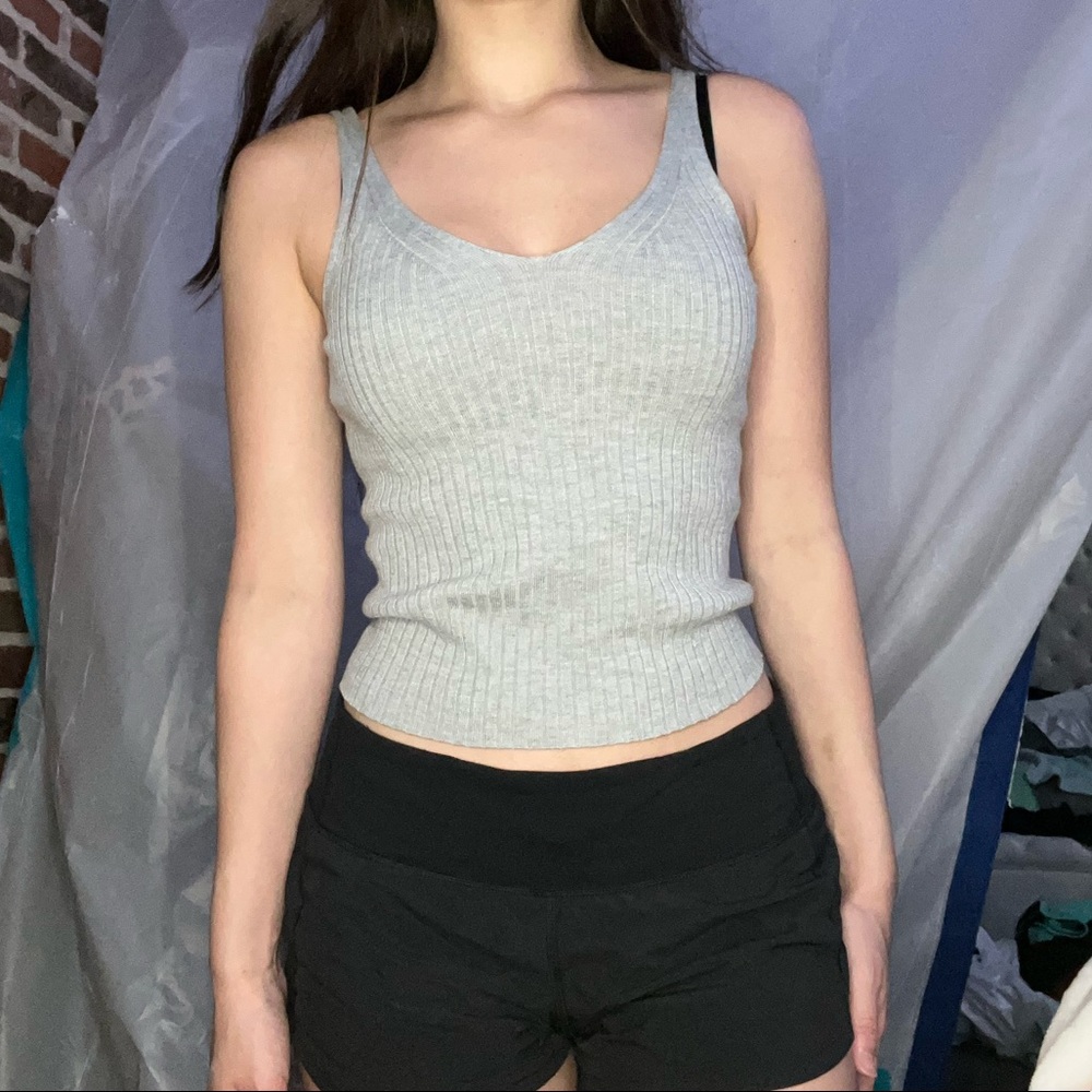Super Cute Ribbed Gray Tank - Picture 2 of 4